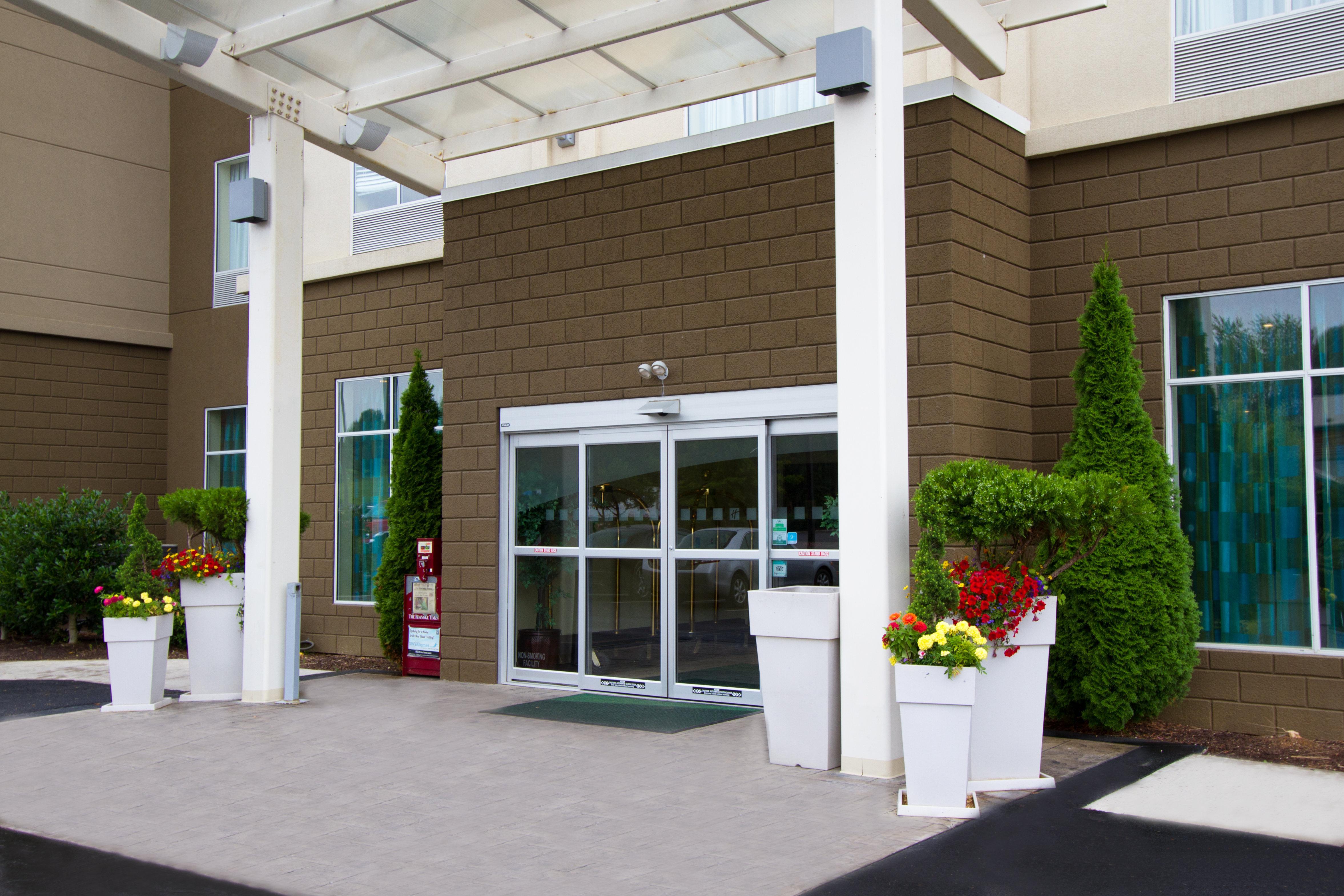 Holiday Inn Christiansburg Blacksburg By Ihg Dış mekan fotoğraf